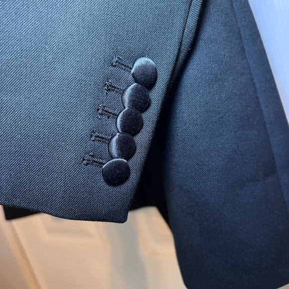 Ted Baker Ariaal Blazer
Size 6
New with tags - Picture 4 of 6